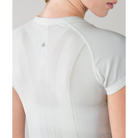 (6) Lululemon Swiftly Tech Short Sleeve Crew Heathered White - Picture 4 of 7